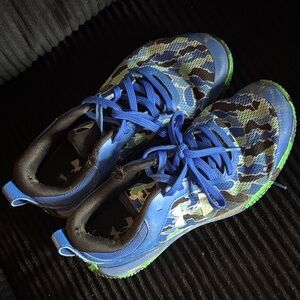 Under Armour Kids Sneakers in Blue and Green Camouflage